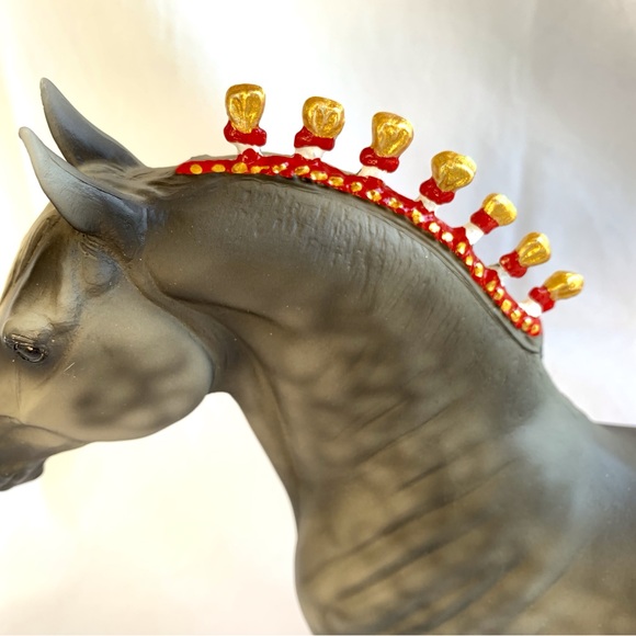 Peter Stone Draft Horse Dapple Gray w 14k Gold Accents Hooves, Bobs & Tail OOAK - Picture 9 of 13